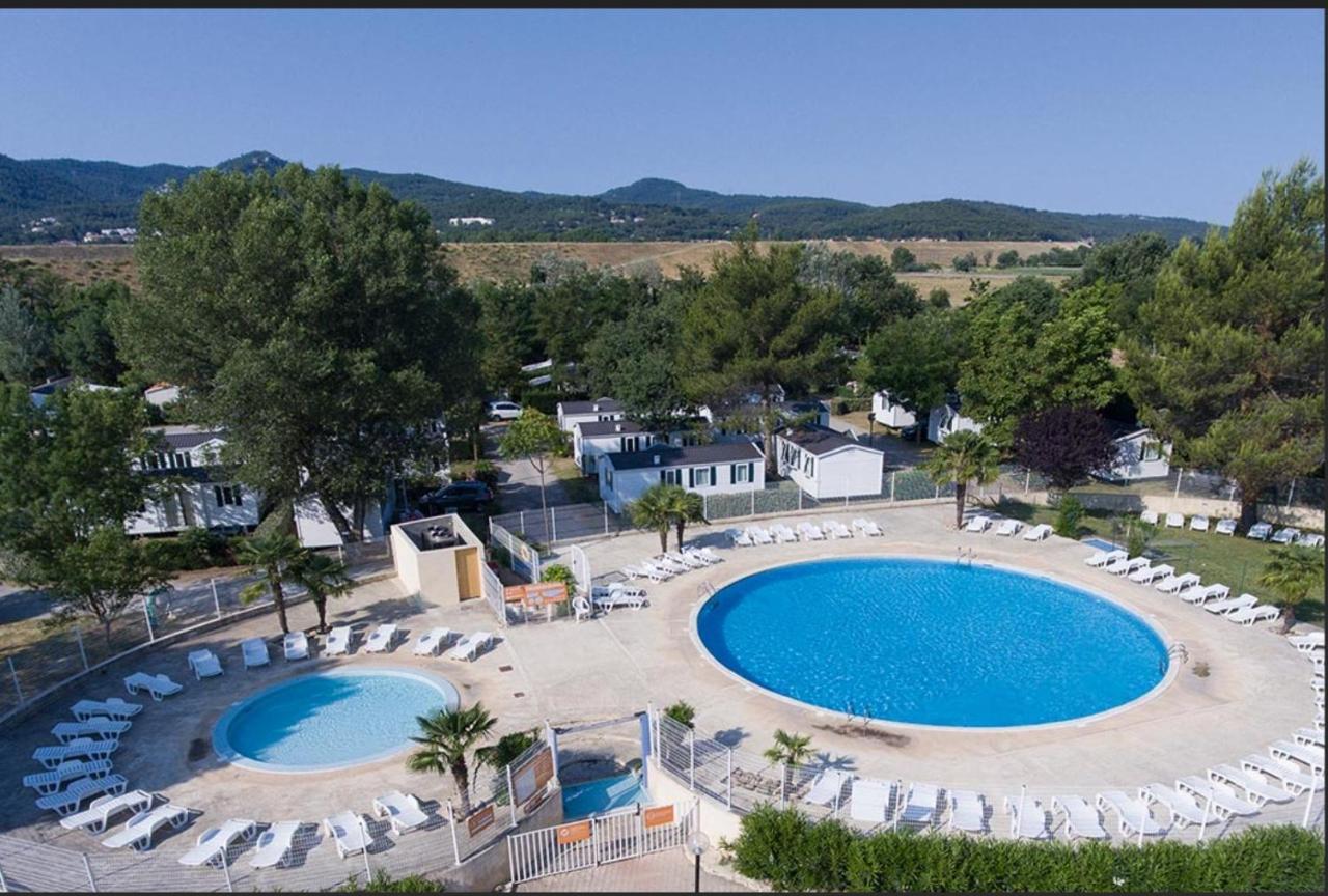 לה רוק-ד'אנטרון Camping Domaine Des Iscles מראה חיצוני תמונה